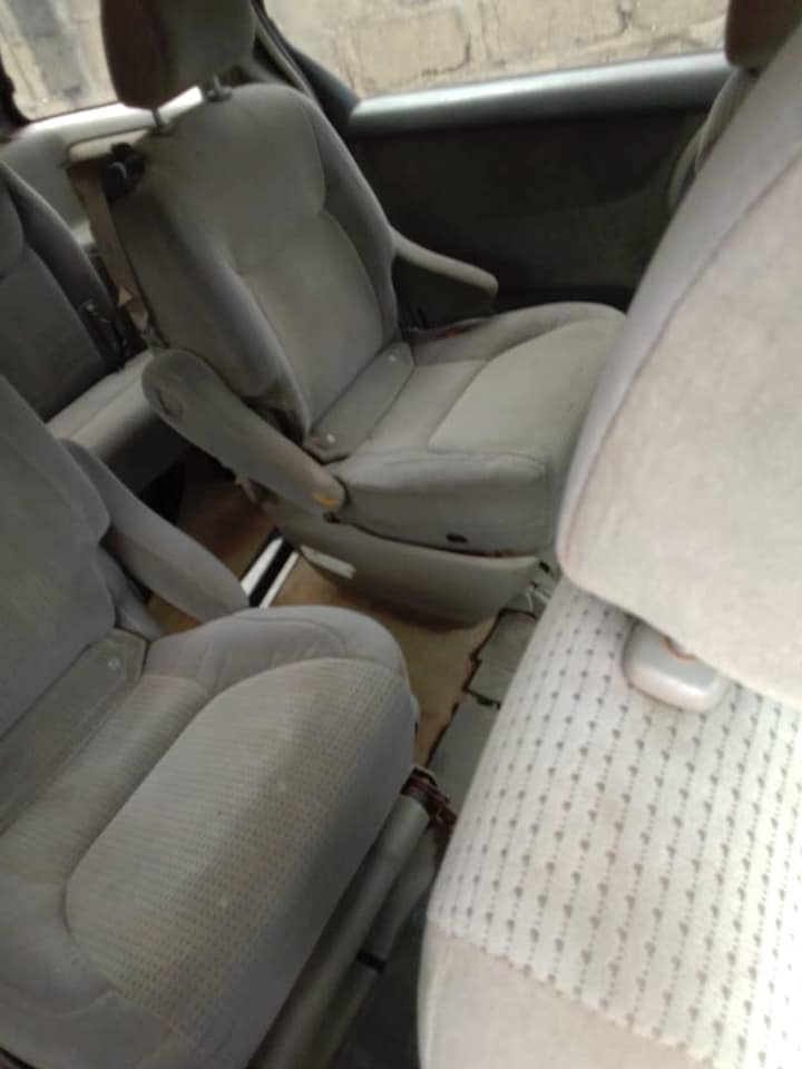 A picture of  Neatly Nigerian used Toyota Sienna 2005 model