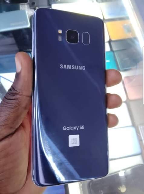 A picture of Samsumg S8