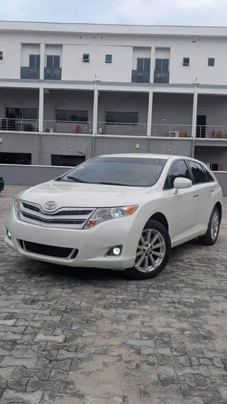 A picture of Sharp Deal2010 Toyota Venza 4Plug