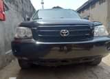 A picture of Toyota Highlander 2004 model