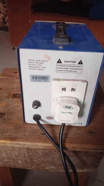 A picture of 2000watts stabilizer