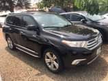 A picture of Distress sale Toyota Camry 2010 v6 with nothing to fix
