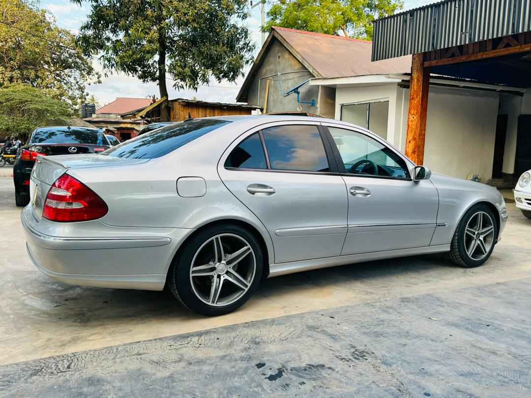 A picture of MERCEDES BENZ E CLASS