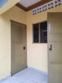 A picture of EARN 800 000UGX PER MONTH