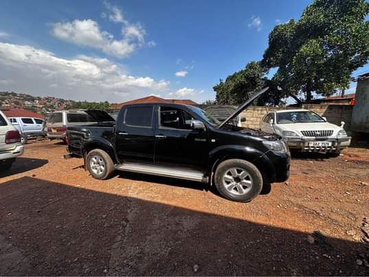 A picture of Toyota Hilux Vigo for sale