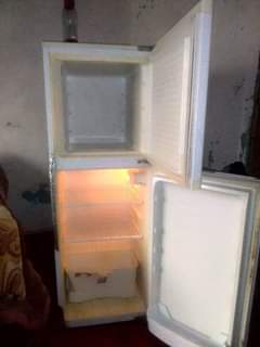 classifieds/fridges