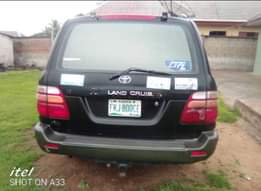 A picture of I need any old model LAND CRUISER PRADO like those