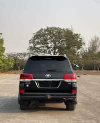 A picture of Bulletproof Toyota Land Cruiser 2019