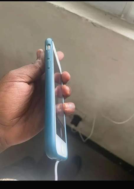 A picture of Iphone7 plain