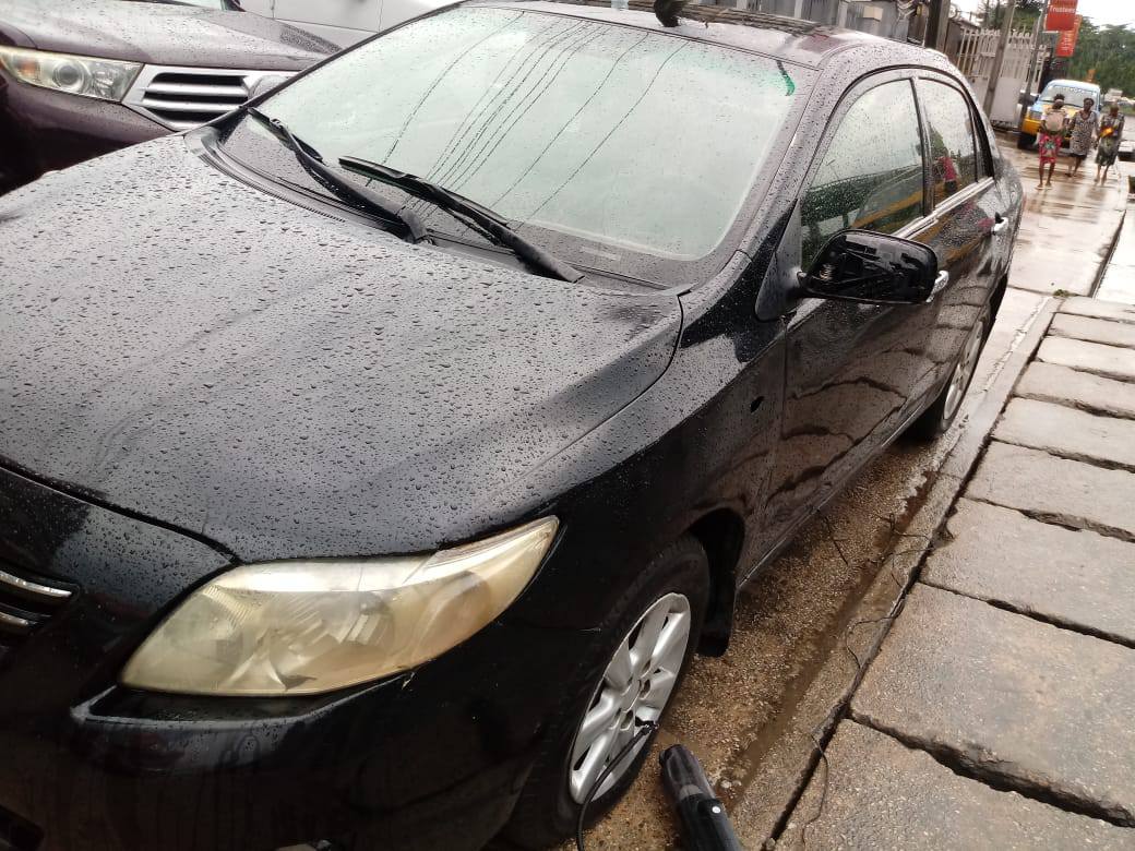 A picture of Toyota Corolla 08