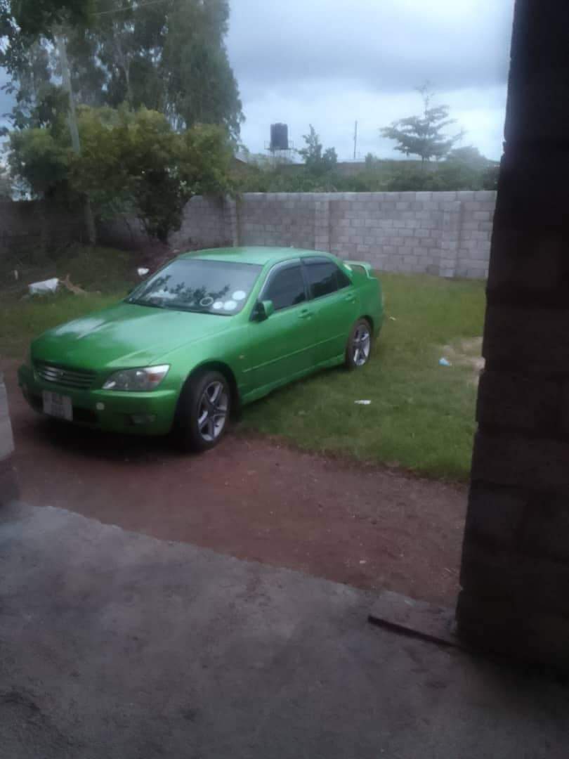 used toyota altezza