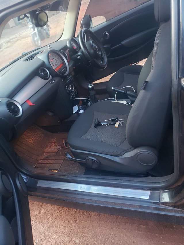 A picture of Car