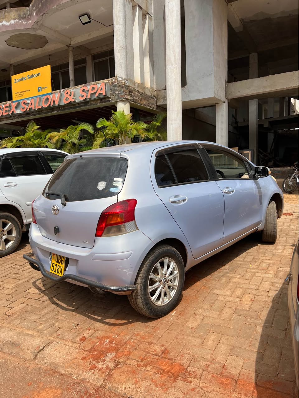 A picture of TOYOTA VITZ CALL 0701057114