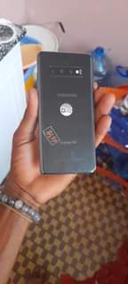 A picture of Samsung galaxy s10