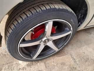 A picture of 2004 TOYOTA RAUM