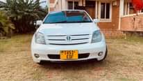 A picture of Toyota iST