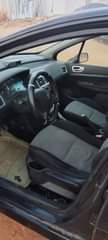 A picture of First body peugeot 307