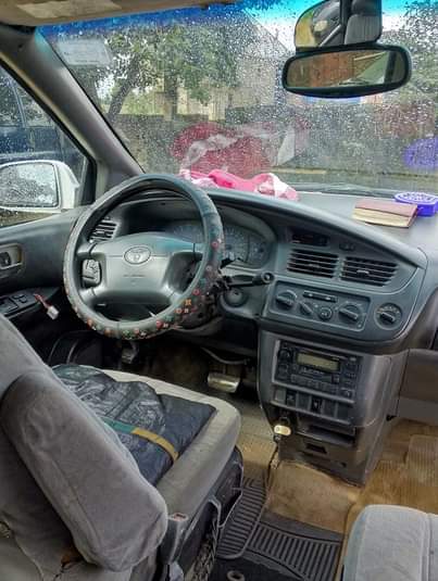 A picture of 2002 Sienna Very sound engine AC is not working Good