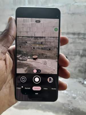 A picture of Google pixel 3