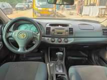 A picture of TOYOTA CAMRY 2003