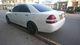 A picture of TOYOTA GRAND