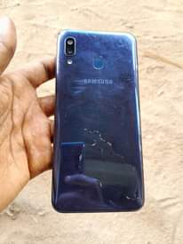 A picture of Samsung A20