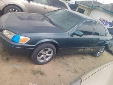 A picture of NEATLY USED 2000 MODEL TOYOTA CAMRY Untampered engine Smooth gear