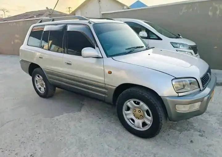A picture of RAV4 0620356906