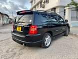A picture of Toyota Kluger Year 2002 Engine 2Az vvti Cc2360 Full ac