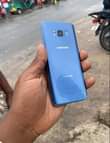 A picture of SAMSUNG S8