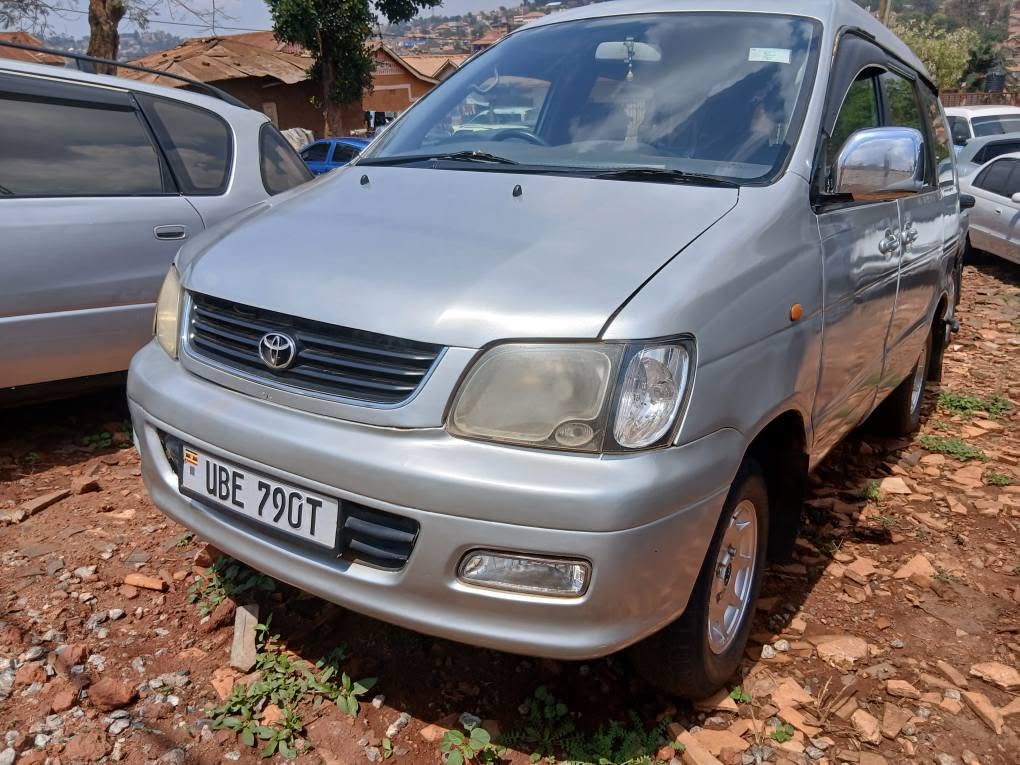 used toyota noah