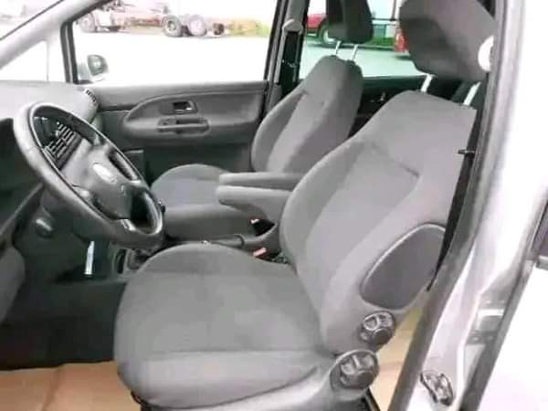 A picture of TOKUNBO Volkswagen Sharon YEAR MODEL 2008 TRANSMISSION Automatic CONDITION Buy