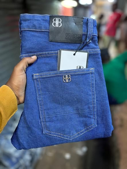 A picture of Jeans Kali bei za chimbo