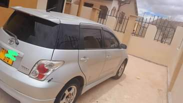 A picture of Toyota IST