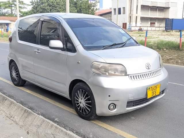 A picture of TOYOTA PORTE NAIUZA MIL 5 0743435416