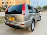 A picture of Nissan extrail