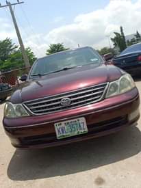 A picture of 2003 TOYOTA AVALON XLS 