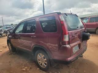 A picture of Honda crv 2005 model