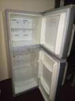 A picture of Samsung fridge double door inagandisha sana na kupoza vzr bei