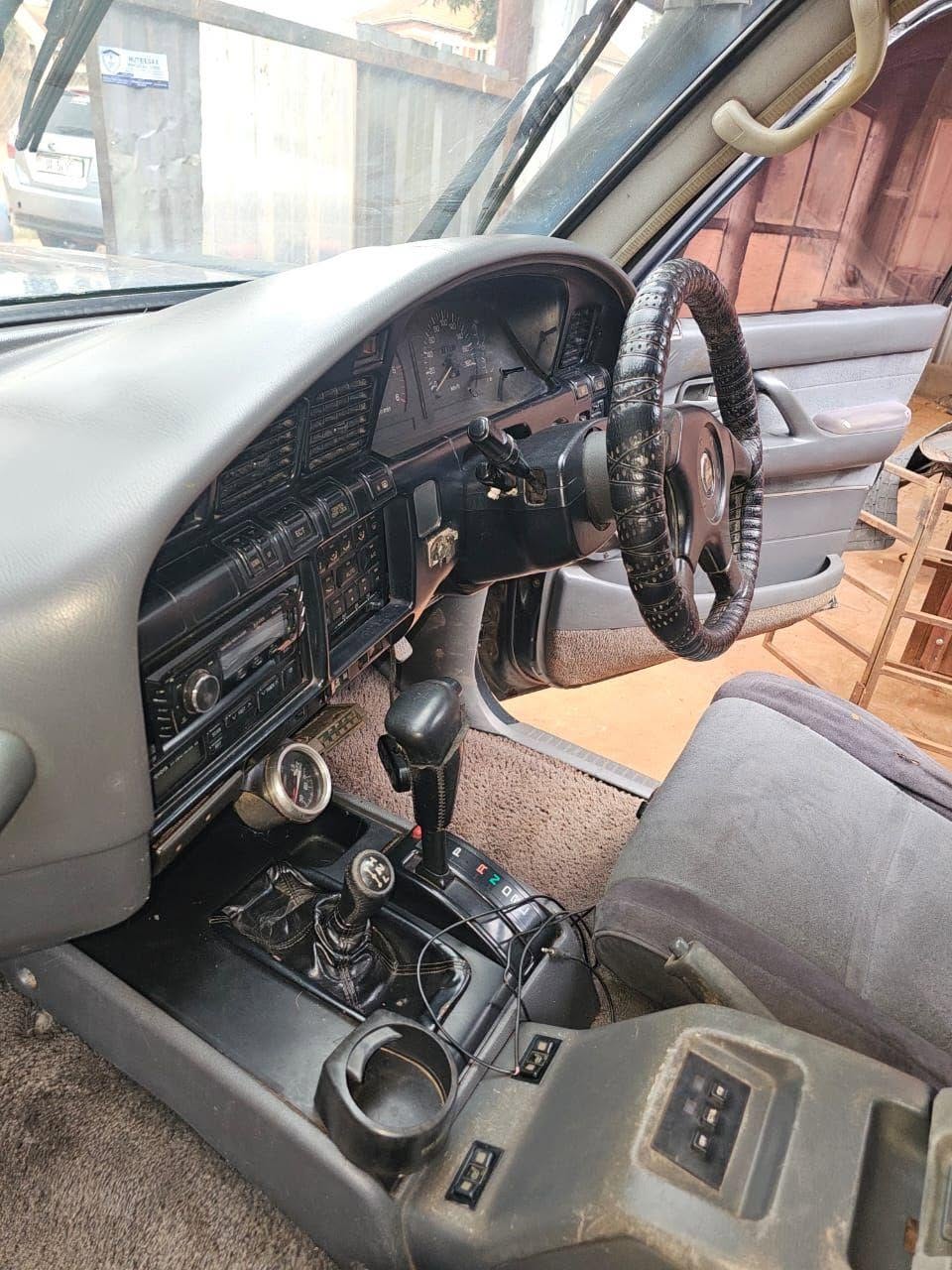 A picture of 2000 Toyota landcruiser