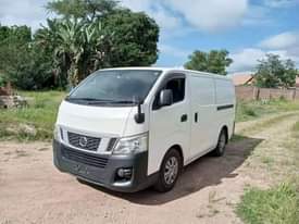 nissan nv350