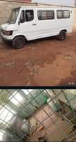 A picture of Car