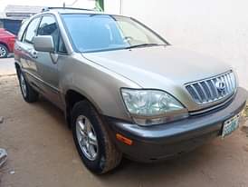 A picture of Lexus RX300 2001