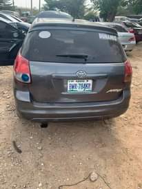 A picture of 2004 Toyota matrix 2004