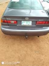 A picture of Toyota Camry pencil manual transmission
