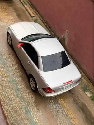 A picture of Mercedes Benz SLK 230 2003