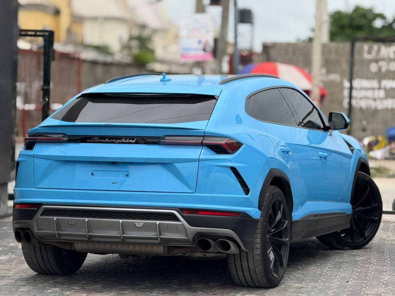 A picture of 2022 Lamborghini urus