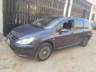A picture of Peugeot 307 2007