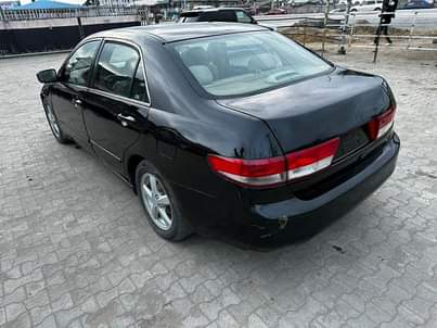 A picture of Honda Accord 2005