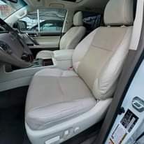 A picture of DIRECT TOKUNBO 2016 LEXUS GX460 PREMIUM Navigation System Thumbstart Navigation